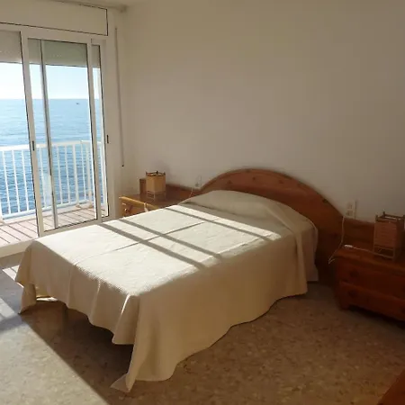 Holiday home Oceanfront - Your Paradise *